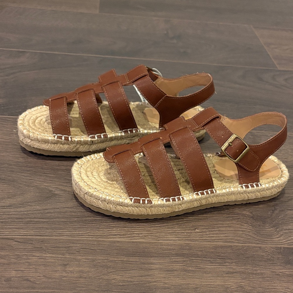 NWT 💕 Haute Hippie Brown / Tan Strappy flat boho espadrilles Sandals - 8.5 - Picture 2 of 9